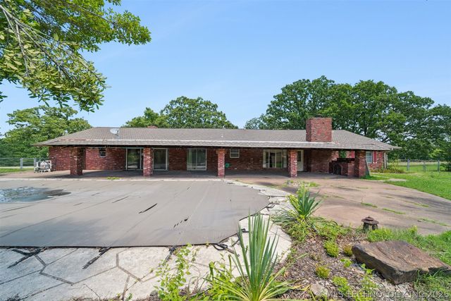 18104 S 4200 Road, Claremore, OK 74017