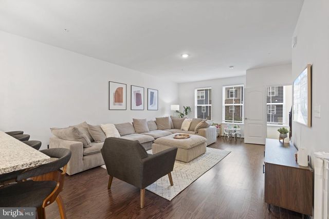 1333 HAWK HOLLOW DR, Crofton, MD 21114