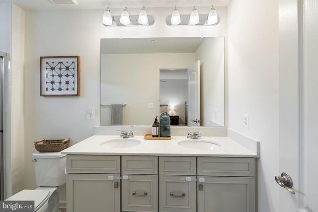 1333 HAWK HOLLOW DR, Crofton, MD 21114