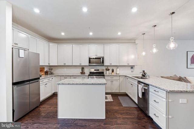 1333 HAWK HOLLOW DR, Crofton, MD 21114