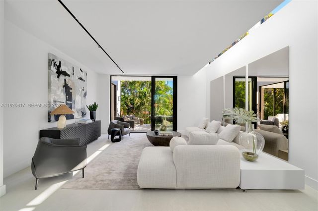 3551 Crystal Court, Miami, FL 33133
