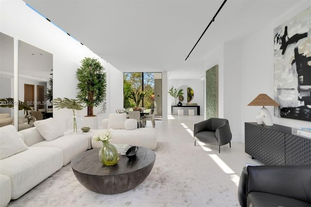 3551 Crystal Court, Miami, FL 33133