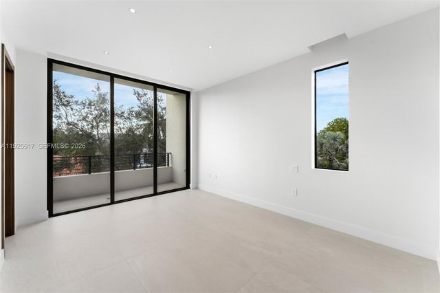 3551 Crystal Court, Miami, FL 33133