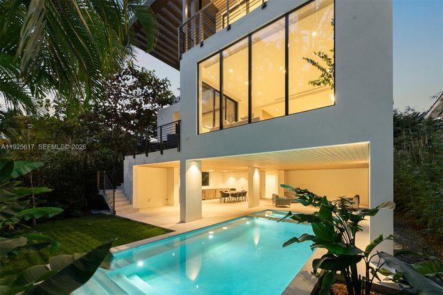 3551 Crystal Court, Miami, FL 33133