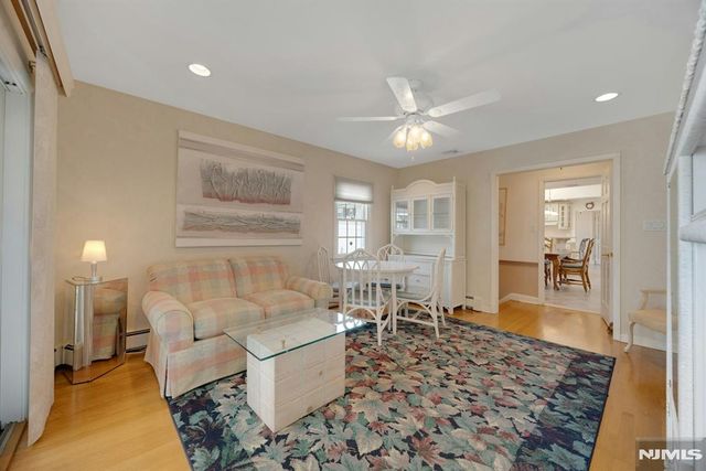 184 W Passaic Avenue, Rutherford, NJ 07070