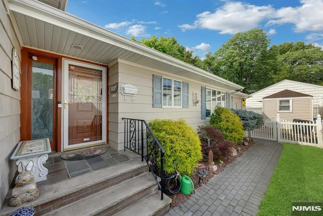 184 W Passaic Avenue, Rutherford, NJ 07070