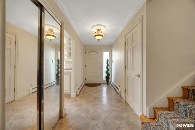 184 W Passaic Avenue, Rutherford, NJ 07070