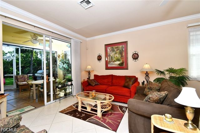 4736 Fairloop RUN, Lehigh Acres, FL 33973
