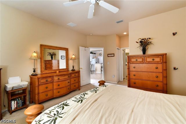 4736 Fairloop RUN, Lehigh Acres, FL 33973