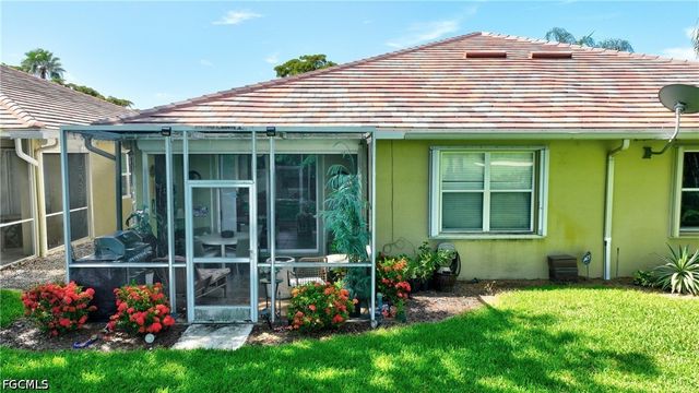 4736 Fairloop RUN, Lehigh Acres, FL 33973