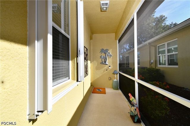 4736 Fairloop RUN, Lehigh Acres, FL 33973