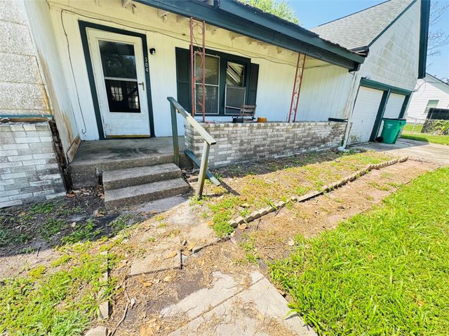 304 North Street, Baytown, TX 77520