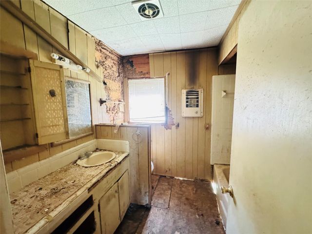 304 North Street, Baytown, TX 77520
