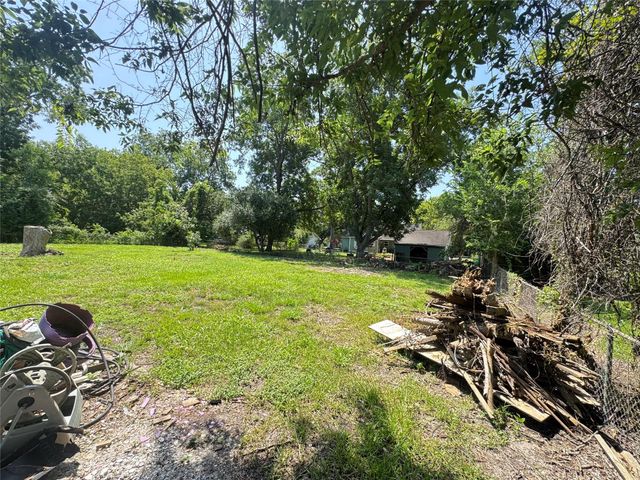 304 North Street, Baytown, TX 77520