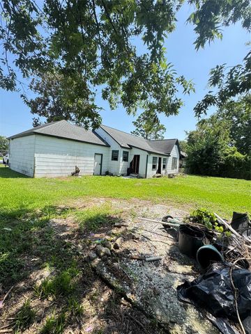 304 North Street, Baytown, TX 77520