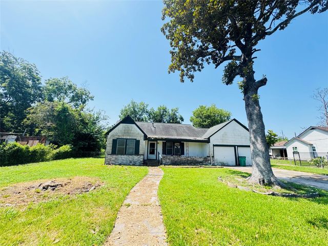 304 North Street, Baytown, TX 77520