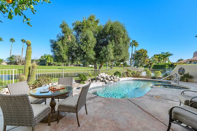 89 N Kavenish Drive, Rancho Mirage, CA 92270