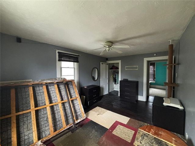 135 Hamilton Ave, Vandergrift, PA 15690