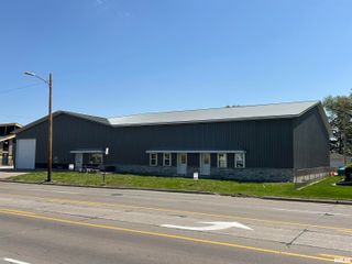 4206 7TH Street C, East Moline, IL 61244