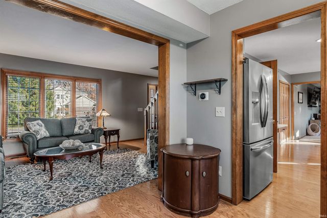 6329 Treasure Cove, Fort Wayne, IN 46835