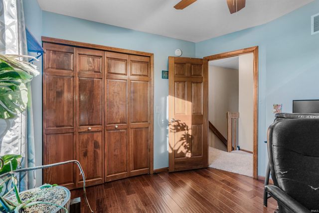 6329 Treasure Cove, Fort Wayne, IN 46835