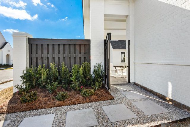 2755 Harveston Mill Dr, Baton Rouge, LA 70810