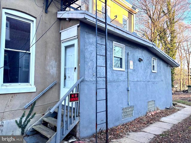 42 MAPLE AVE, Trenton, NJ 08618