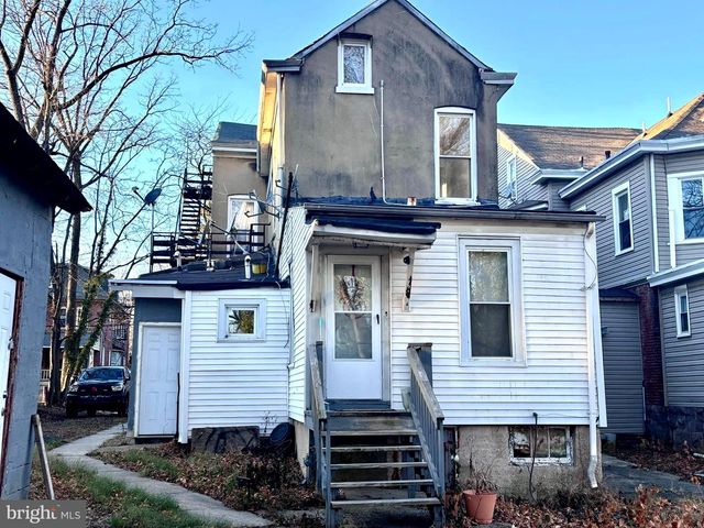 42 MAPLE AVE, Trenton, NJ 08618