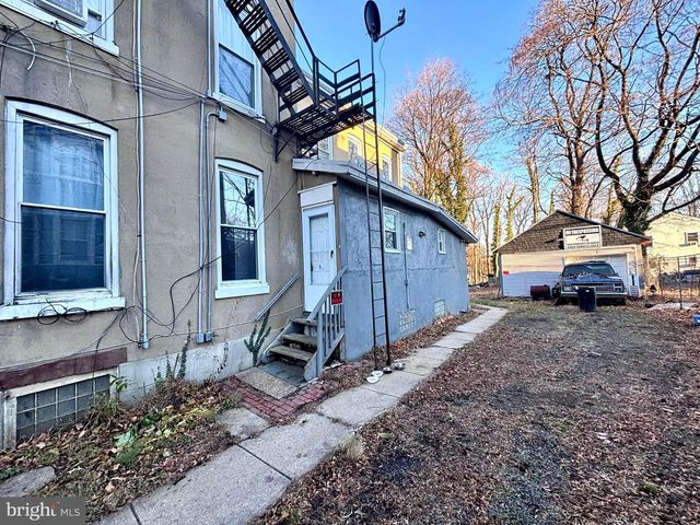 42 MAPLE AVE, Trenton, NJ 08618