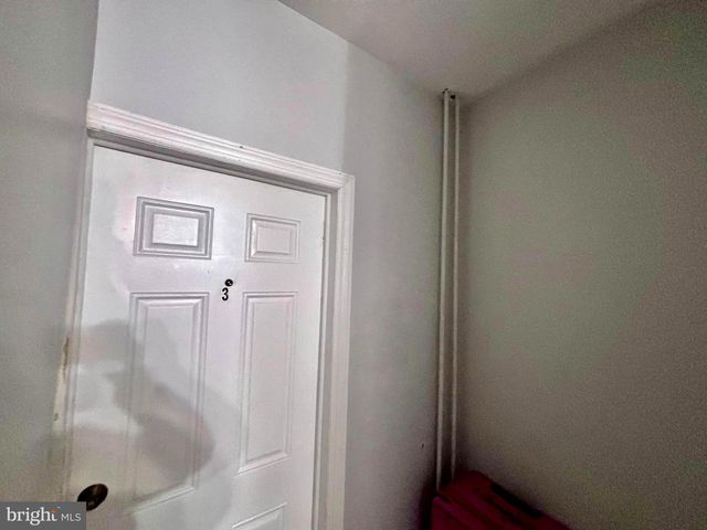 42 MAPLE AVE, Trenton, NJ 08618