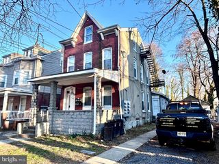 42 MAPLE AVE, Trenton, NJ 08618