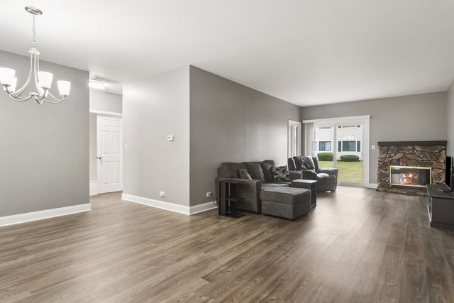 927 Hidden Lake Drive 0, Buffalo Grove, IL 60089