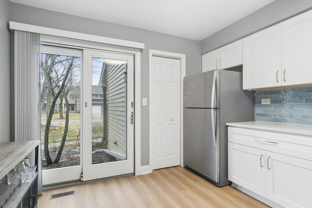 927 Hidden Lake Drive 0, Buffalo Grove, IL 60089