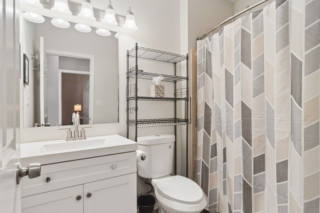 927 Hidden Lake Drive 0, Buffalo Grove, IL 60089