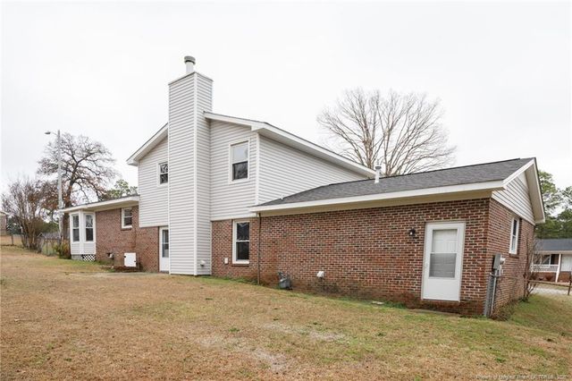 660 Daharan Drive, Fayetteville, NC 28314