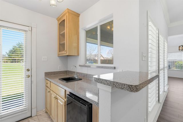 424 Country Ridge Lane, Red Oak, TX 75154