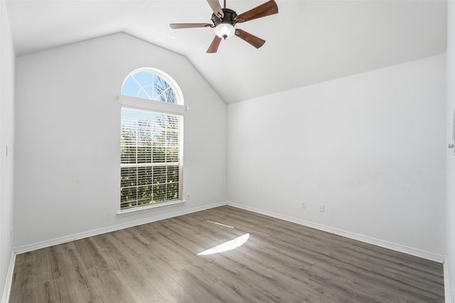 424 Country Ridge Lane, Red Oak, TX 75154