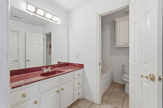 424 Country Ridge Lane, Red Oak, TX 75154