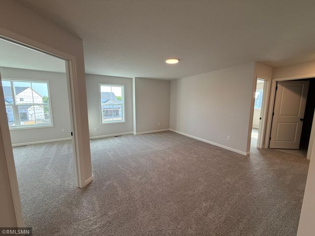 1709 Meadows Drive NE, East Bethel, MN 55011