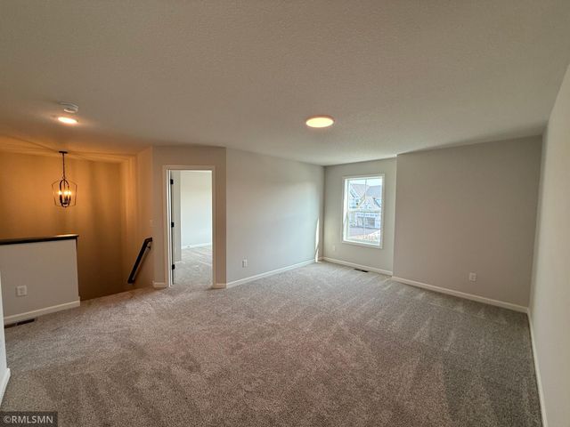 1709 Meadows Drive NE, East Bethel, MN 55011