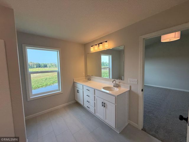 1709 Meadows Drive NE, East Bethel, MN 55011