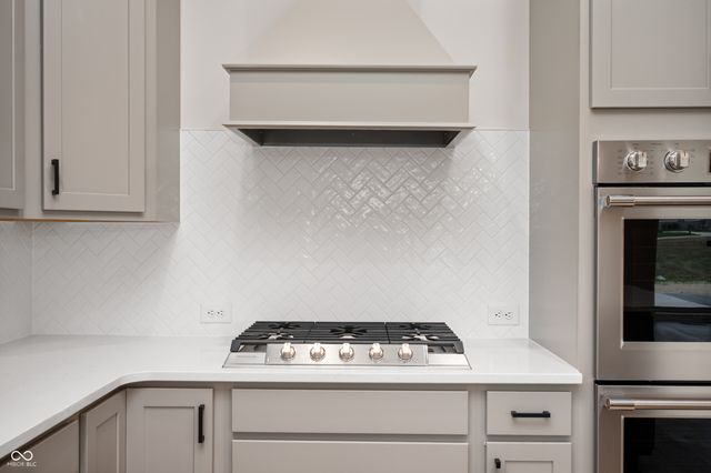 15926 Bellows Avenue, Fishers, IN 46040