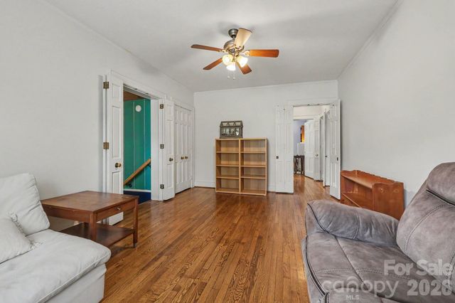 404 Fairview Drive, Lexington, NC 27292