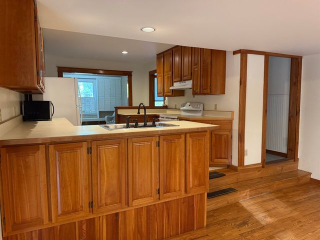 70 Stagecoach Drive, Newport City, VT 05855