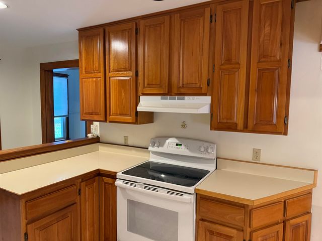 70 Stagecoach Drive, Newport City, VT 05855