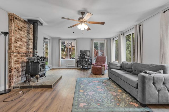 17721 Ridge Rd, Pine Grove, CA 95665
