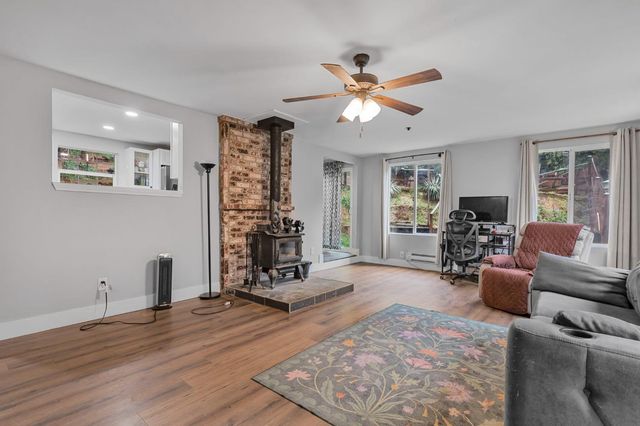 17721 Ridge Rd, Pine Grove, CA 95665
