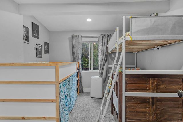 17721 Ridge Rd, Pine Grove, CA 95665