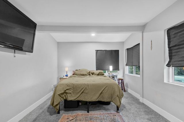 17721 Ridge Rd, Pine Grove, CA 95665