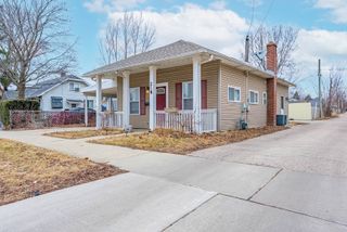 218 Orange Street, Elgin, IL 60123